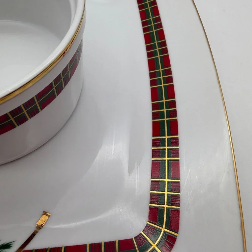 Georges Briard chip and dip plate the Hunt‎ Japan tartan trim french horn